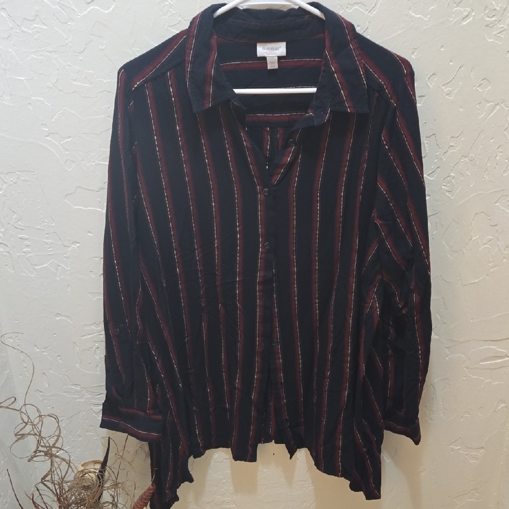 3/$10 Avenue Black and Red Striped Button-Down Shirt